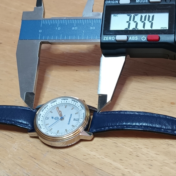 Rare French made world watch Swiss movement silver tone case gold bezel - Picture 9 of 11